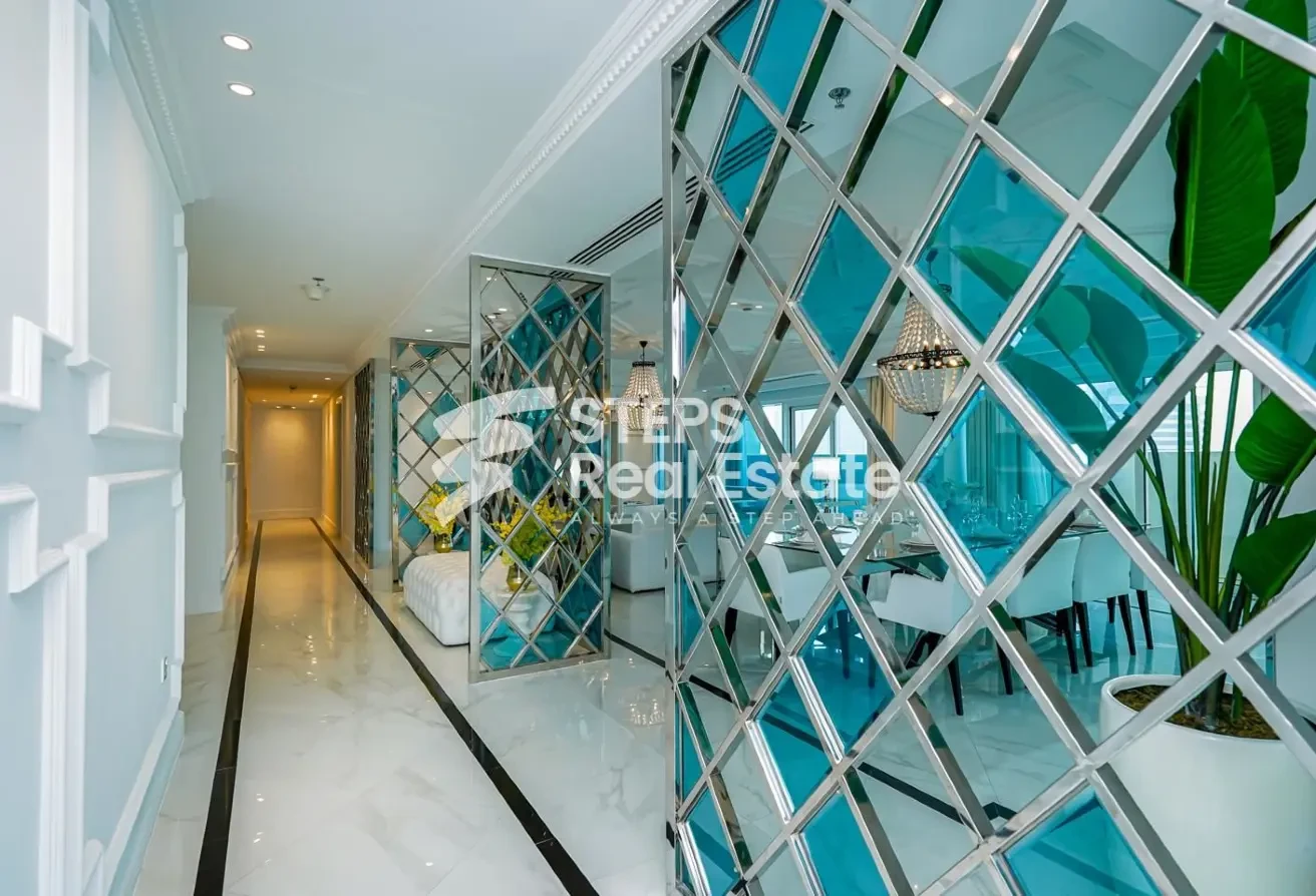 Luxury 4BHK Penthouse with Maids and Office - Apartment in West Porto Drive