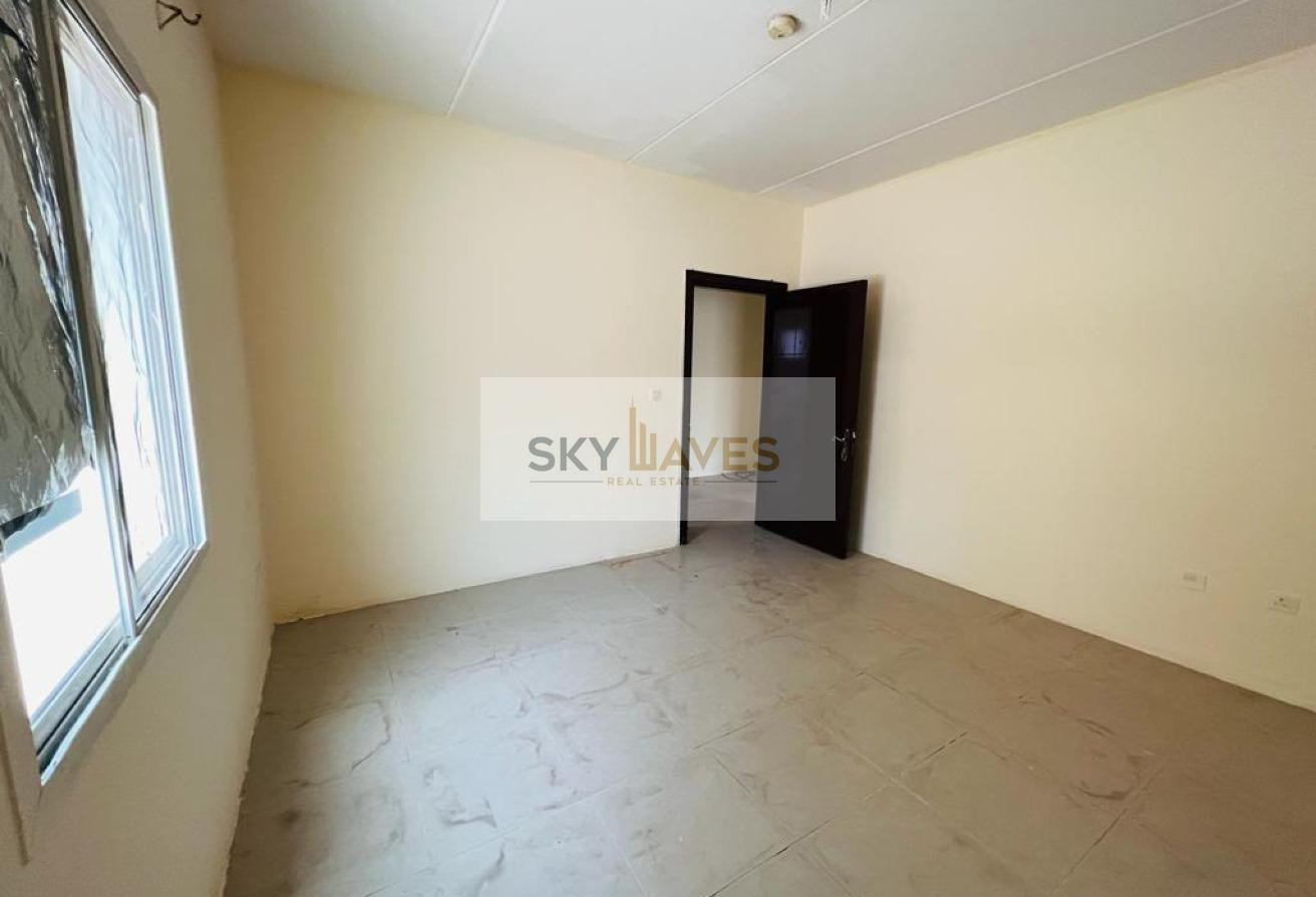 5BR LABOUR ACCOMODATION AVAIL;ABLE INDUSTRAIL AREA - Labor Camp in Industrial Area