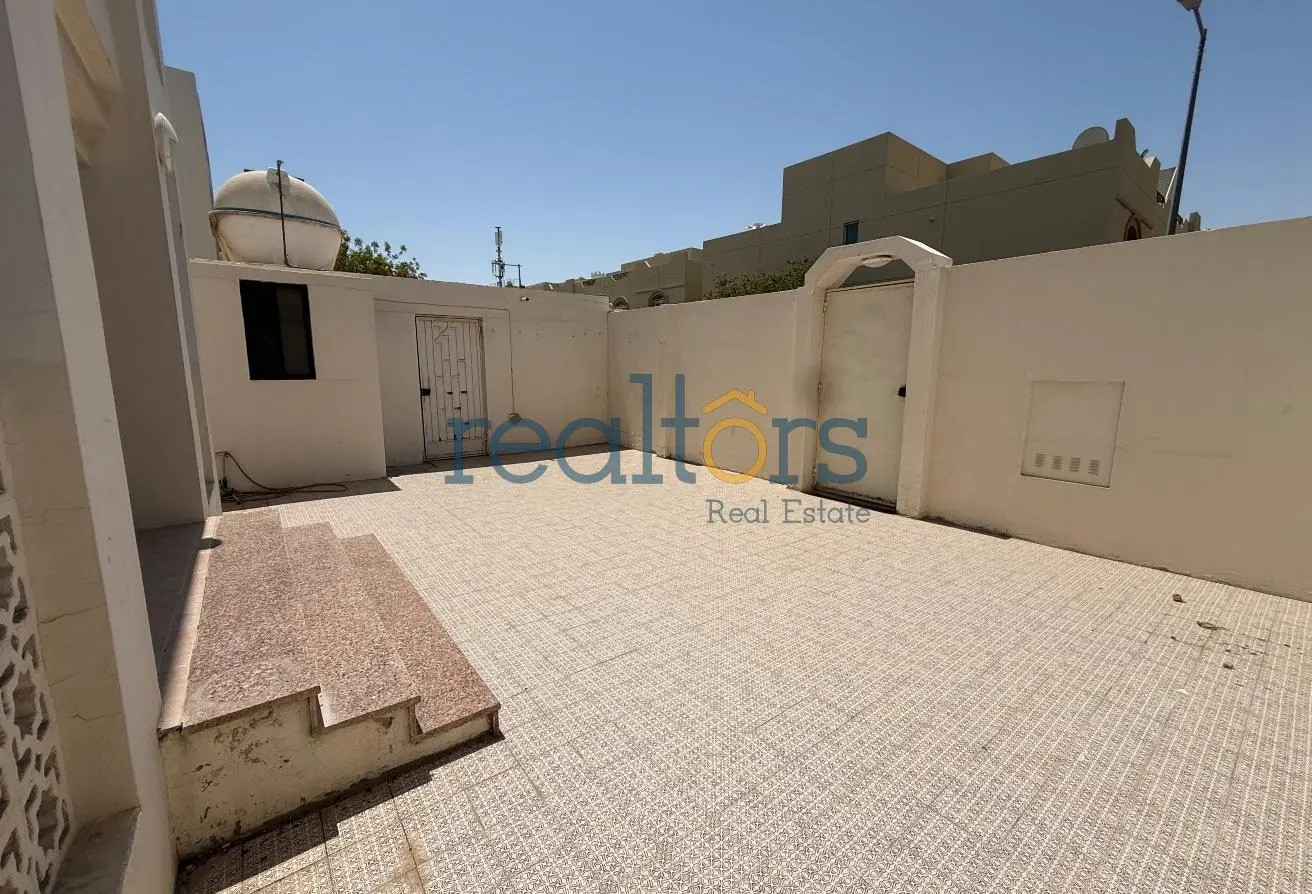 فيلا راقيه في ازغوى المنطقه الجديده | بجانب الميره