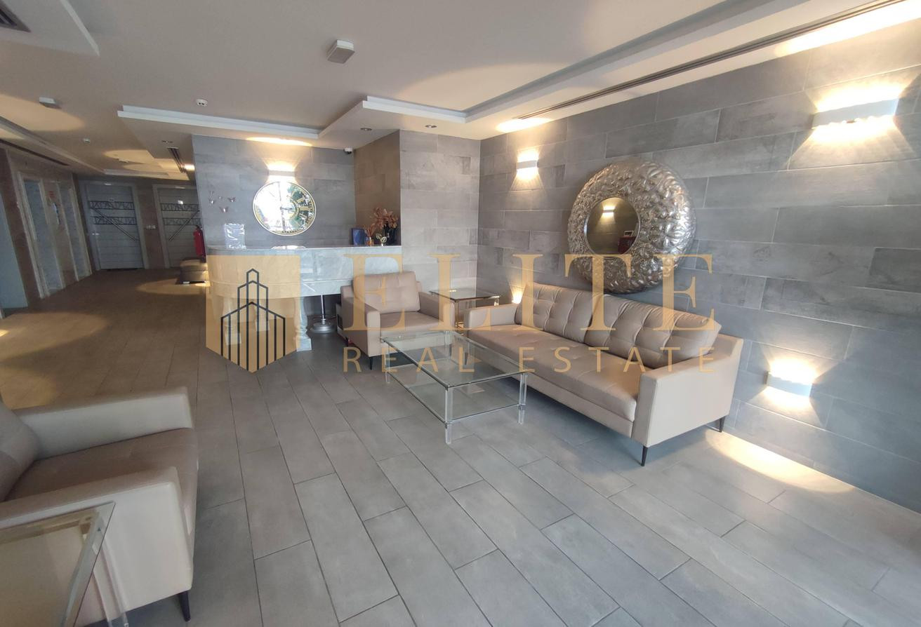 Spacious 2BHK Unfurnished Apartment in Al nasr - Apartment in Al Nasr Street