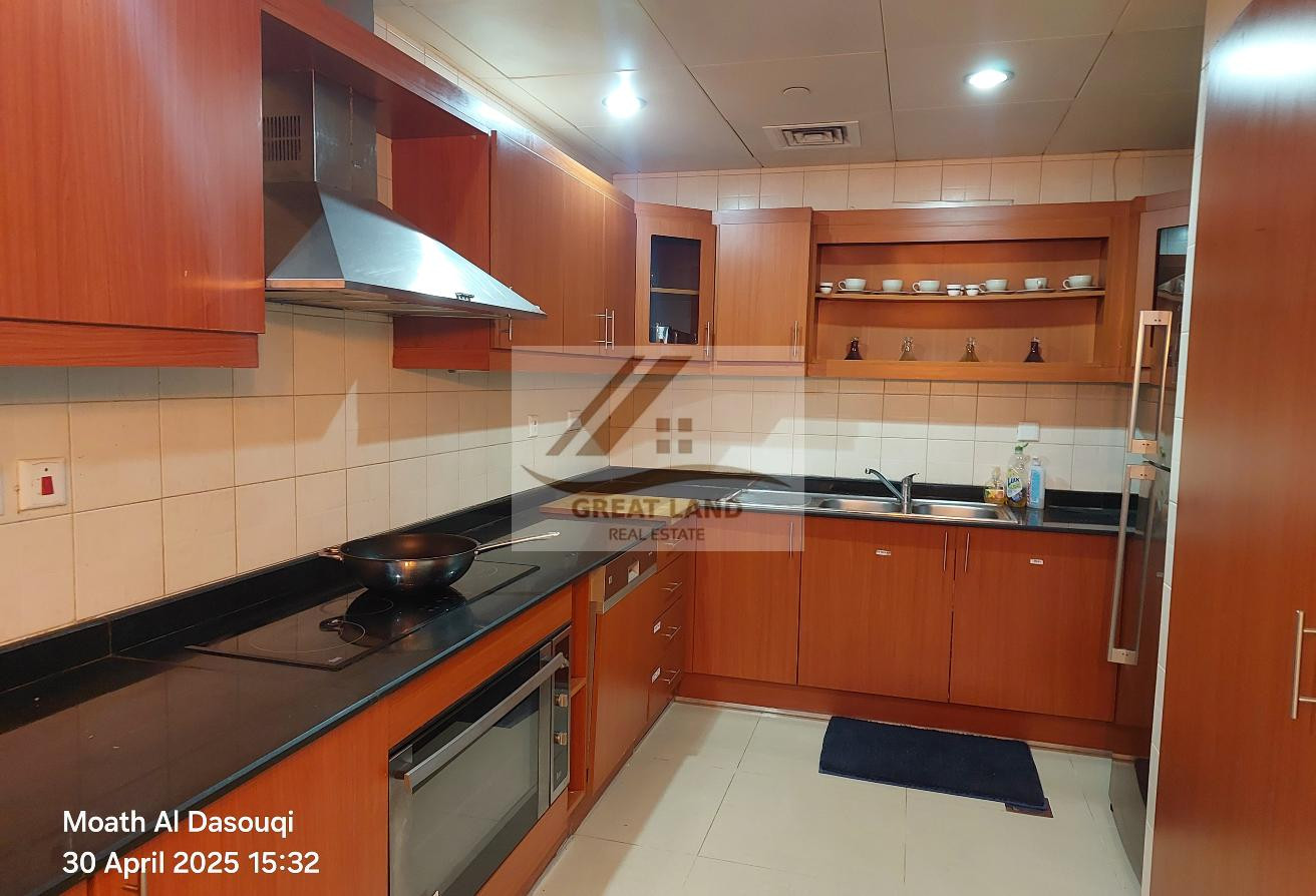 FF 2BHK Flat For Rent In Pearl 9000 QAR - Apartment in Tower 16