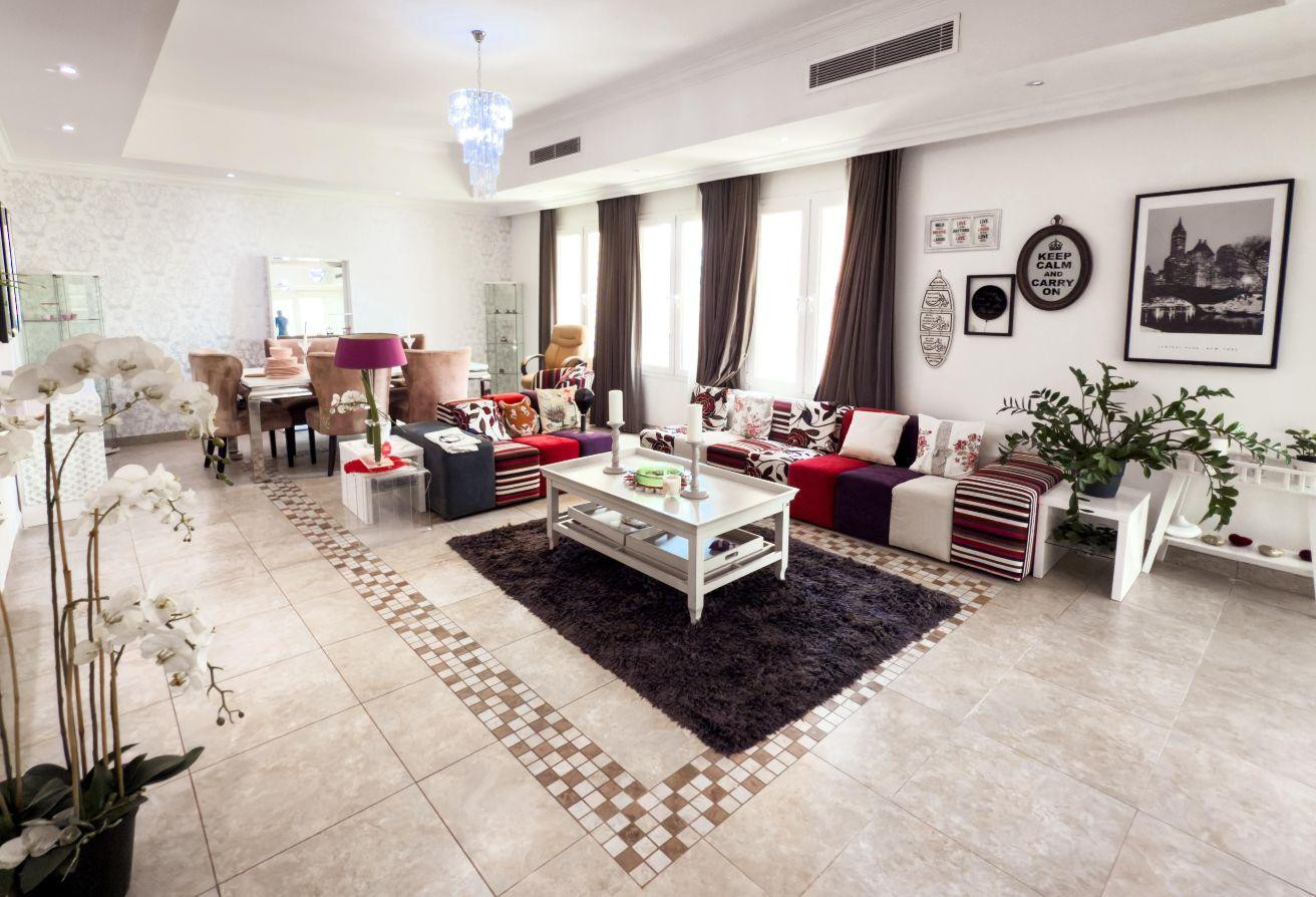 FOR SALE! SPACIOUS 3 BED+MAID-F/F-WITH TITLE DEEDS - Apartment in East Porto Drive