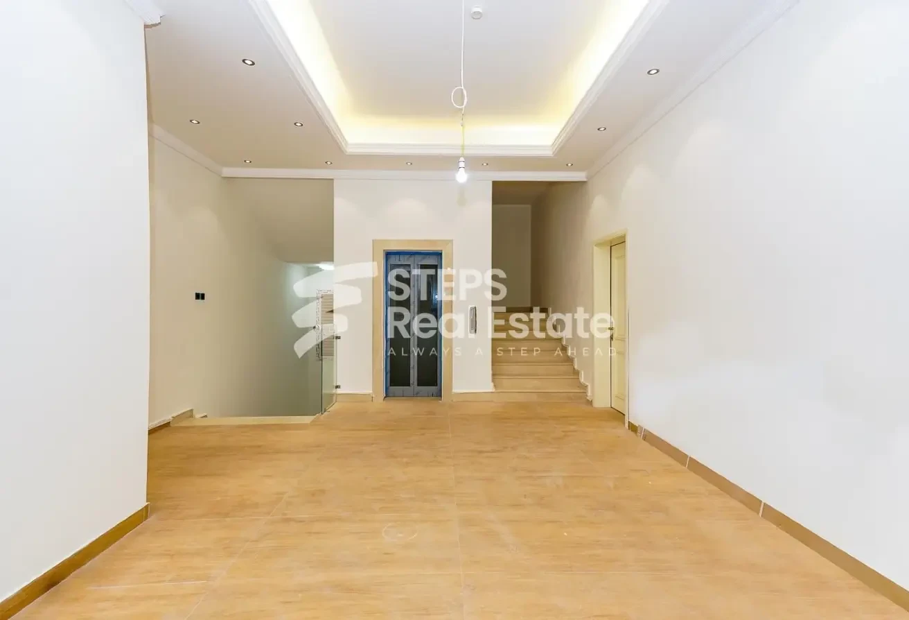 Luxurious 8 BHK Villa for Sale in Al Thumama - Villa in Al Hadara Street