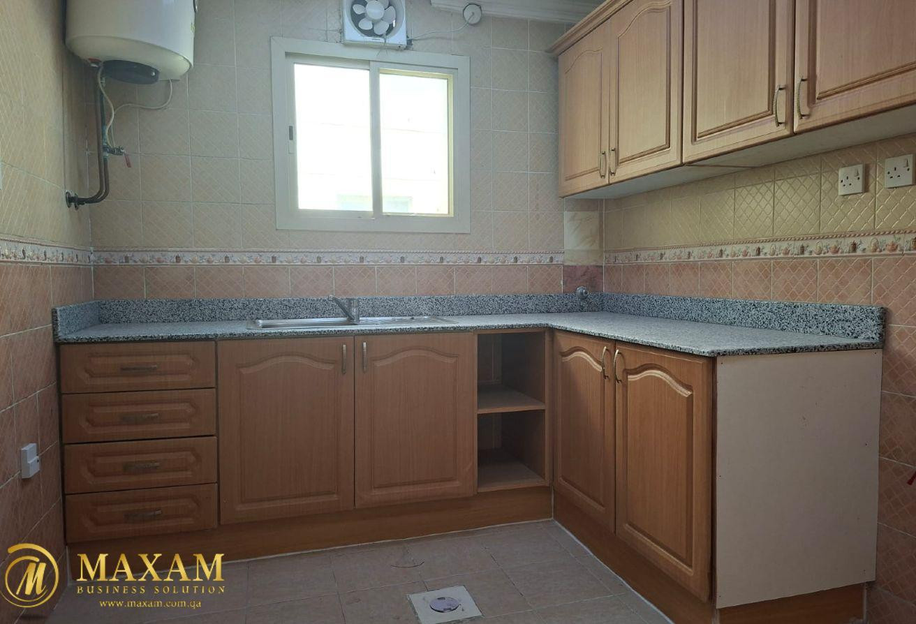 2 BHK UF APARTMENT AVAILABLE AT Al SADD: 4500 QAR