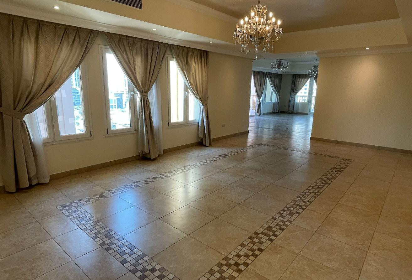 Spacious 3 BHK with Maid’s Room &amp; Great Views - Apartment in Two Porto Arabia