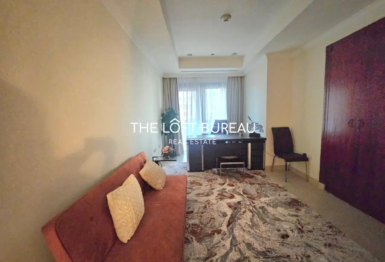 Spacious Fully Furnished 4 BDM with Balcony - Apartment in Doha