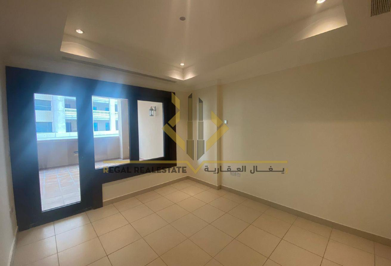 Semi-Furnished 1-Bedroom Apartment in Porto Arabia