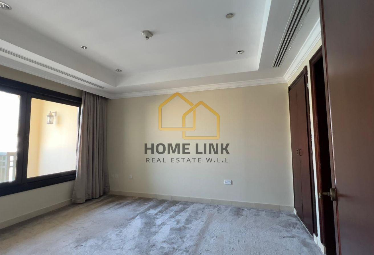 AMAZING SEMI FURNISHED 1BR TOWNHOUSE IN THE PEARL - Townhouse in One Porto Arabia
