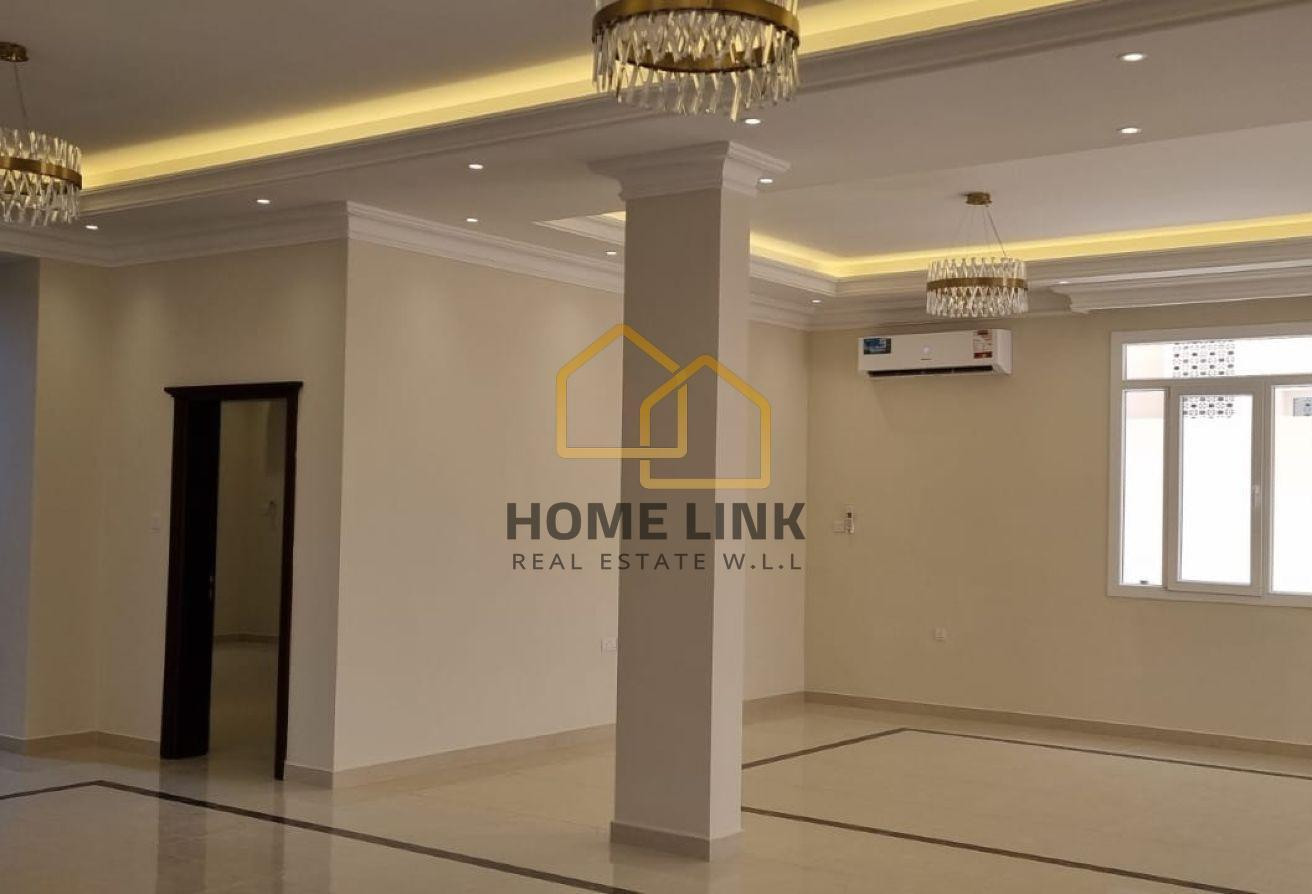 Luxurious Villas for Sale in Al Wukair - Villa in Al Wukair