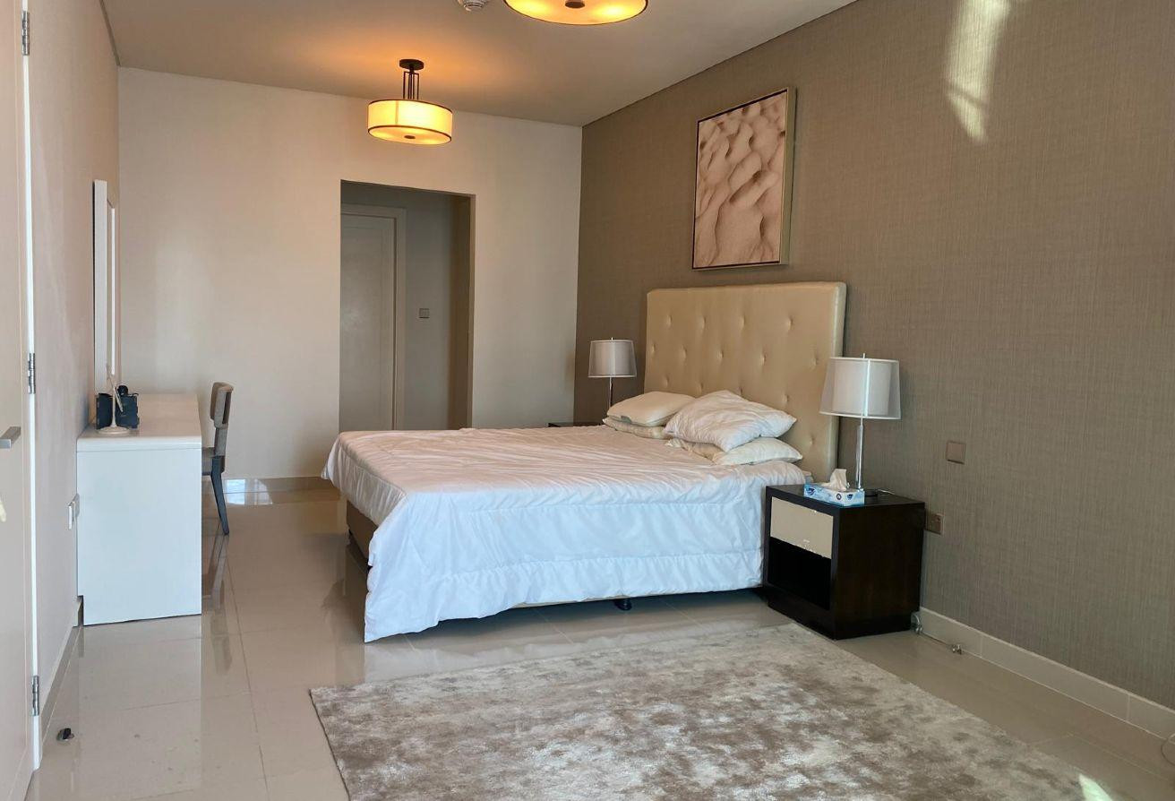 FOR SALE! SPACIUOS 2 BEDROOM-F/F-WITH TITLE DEEDS - Apartment in Marina District