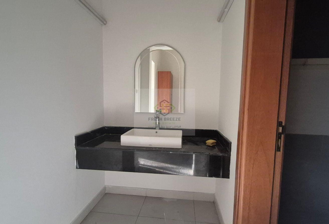 Un-Furnished 5BHK Stand Alone Villa In Thumama. - Villa in Al Thumama