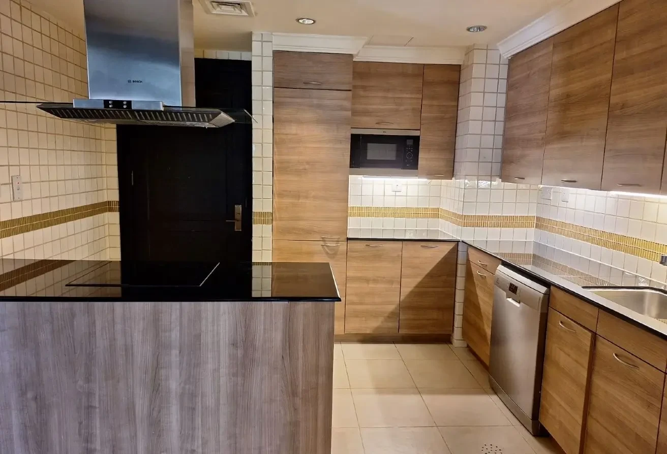 Luxury 3 BR+Maid’s Room in Porto Arabia - Apartment in Tower 6