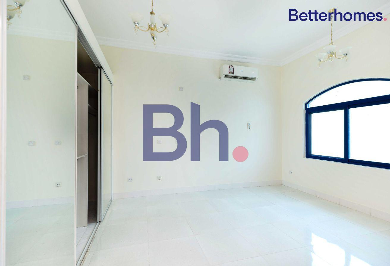 SPACIOUS | 5 BEDROOMS | UNFURNISHED | BACKYARD - Villa in Al Nuaija Street