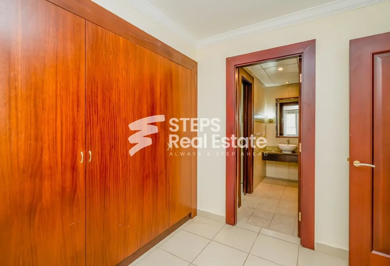 Unique 1 Bedroom Apartment for Sale in The Pearl - Apartment in East Porto Drive