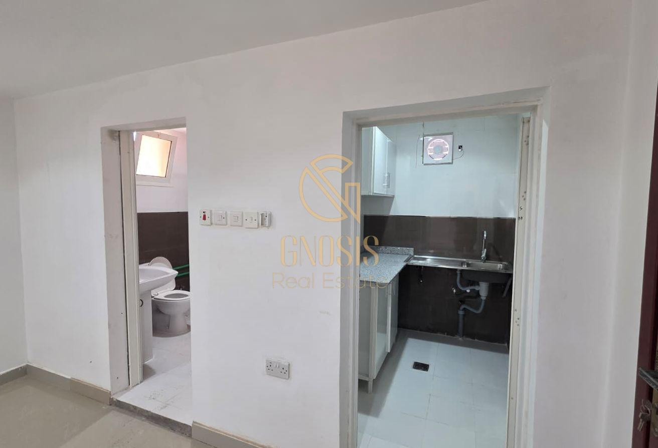 SPACIOUS STUDIO U/F IN MAMMOURA NEAR ABU HAMOUR - Studio Apartment in Al Maamoura