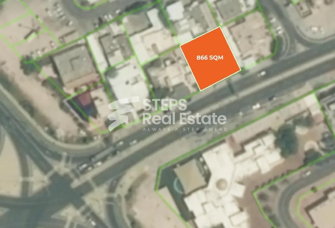 Buildable Residential Land of Old House for Sale - Labor Camp in Al Luqta