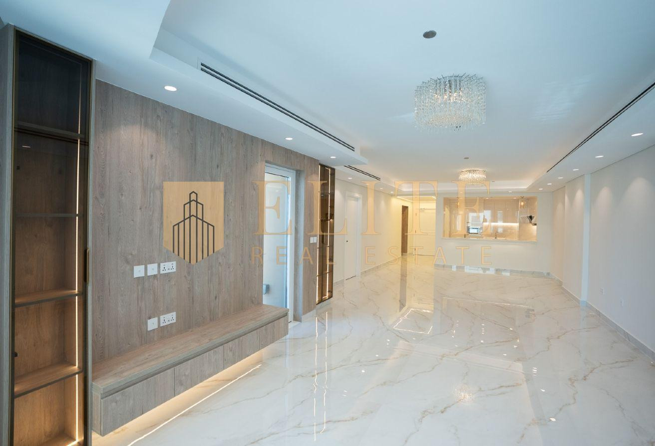 Luxury 1BR Apartment | Porto Arabia Tower - Apartment in Two Porto Arabia