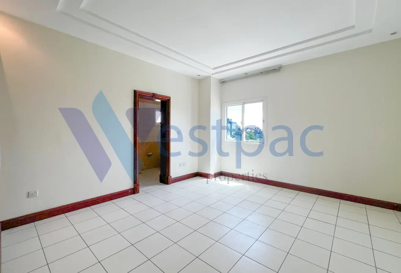 5 BHK COMPOUND VILLA FOR RENT + MAID | UNFURNISHED - Compound Villa in Legtaifiya Lagoon