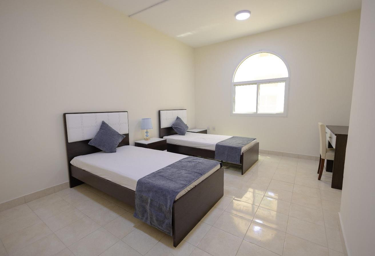 SPACIOUS 3 BEDROOM 1 MONTH FREE FULLY FURNISHED!!! - Apartment in Salaja Street