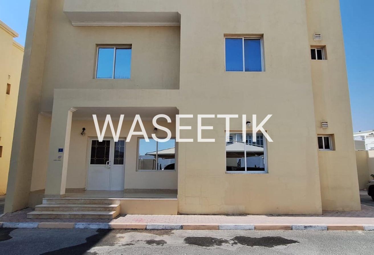 Villa 6bhk inside a nice Compound in Umm Al Amad - Villa in Q City Compound