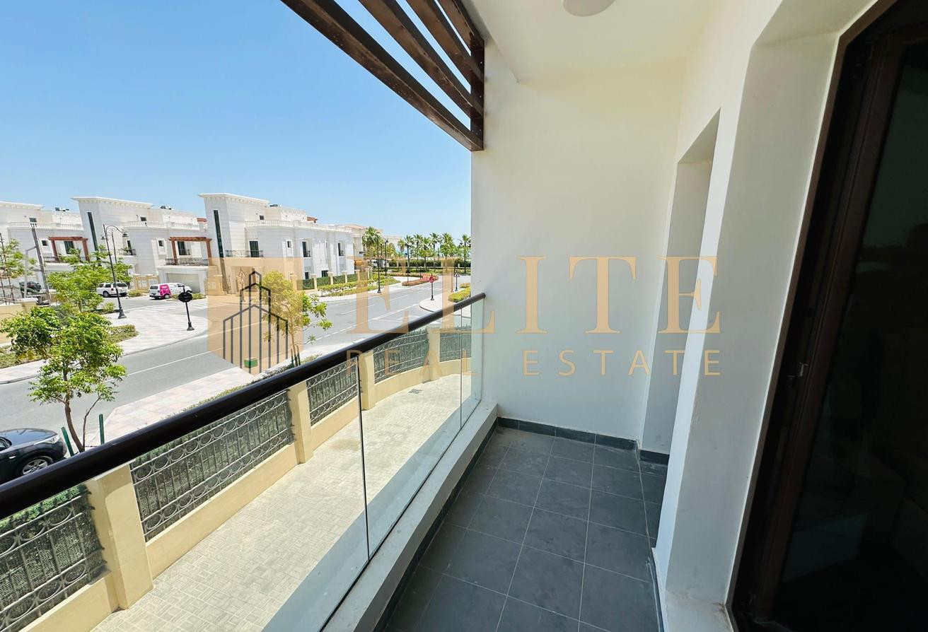 Full Balcony 3BHK Fully Furnished Big Balcony