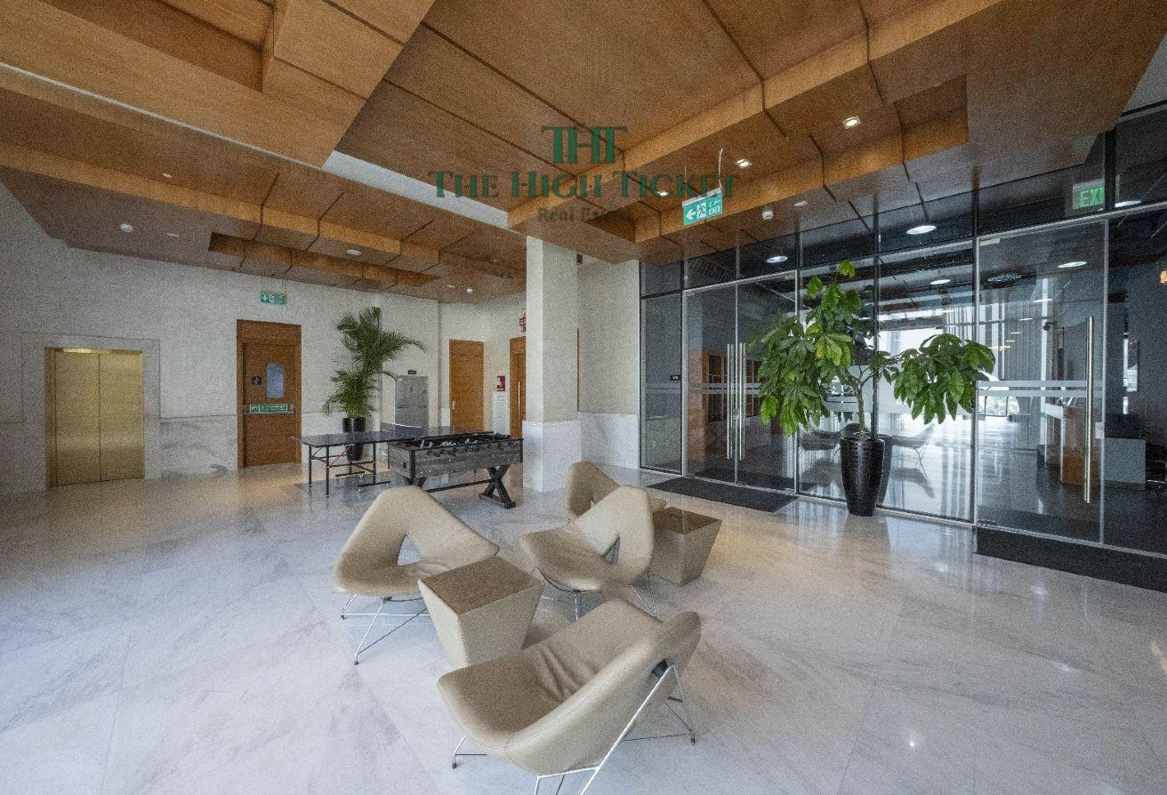 Luxurious | 4BHK | FF | Including Bills - Villa in Marina Residences 195