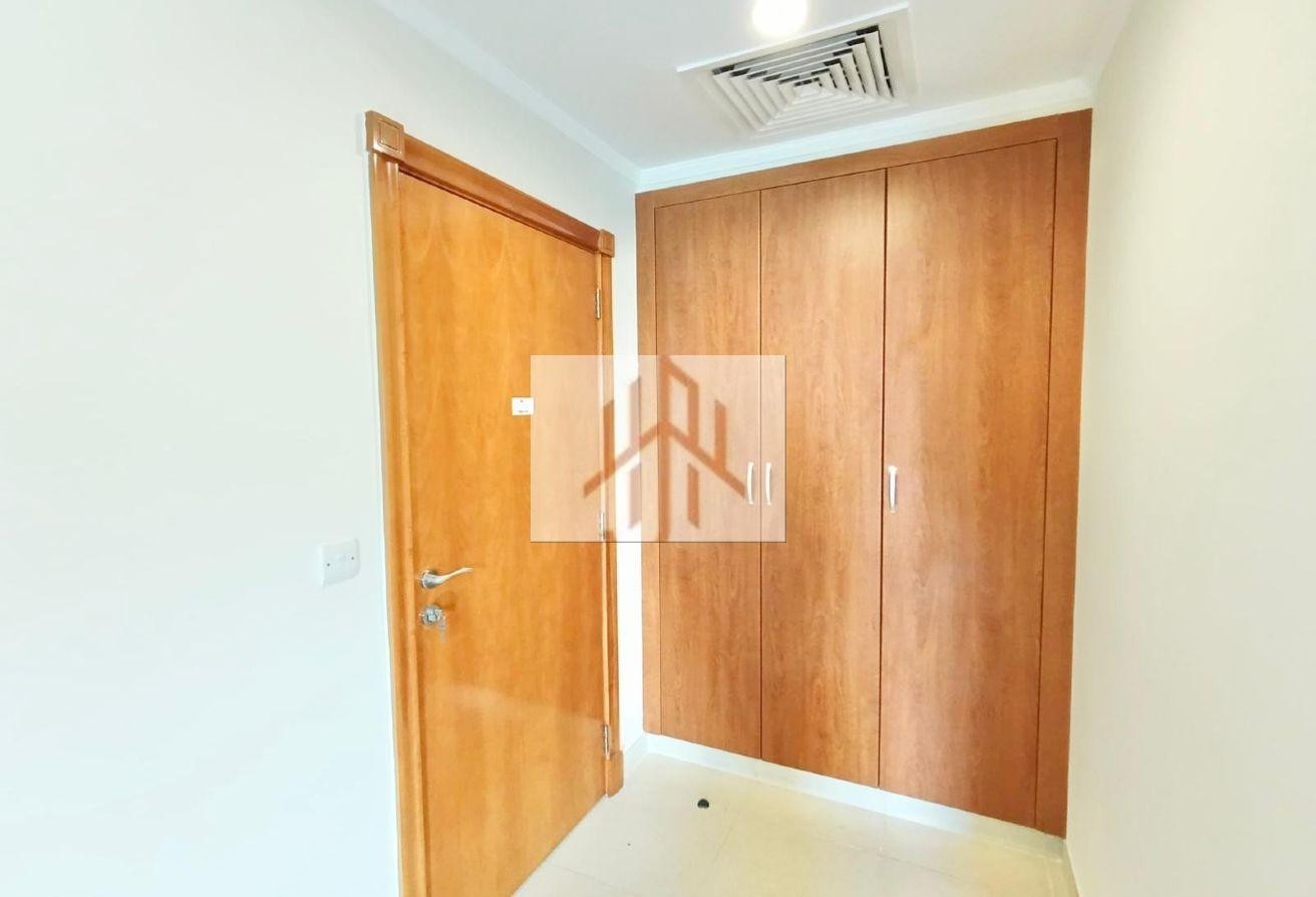 1BR | Fully Furnished | Utilities Included - Apartment in East Porto Drive
