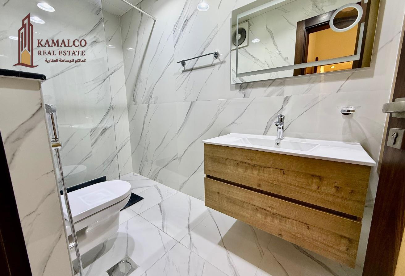 Brand new 2 bedroom furnish includ wifi muntazah