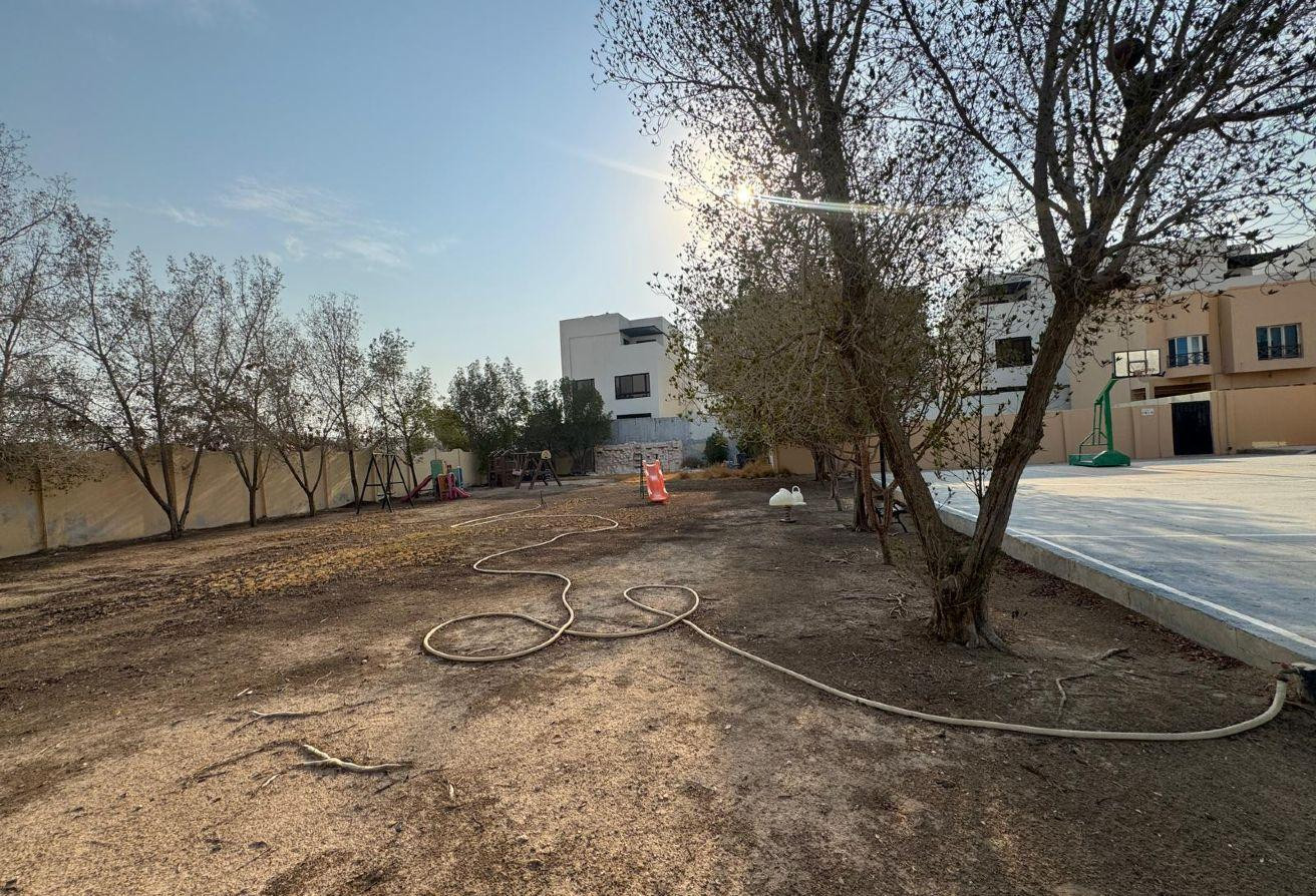 Un-Furnished 3Bedroom Compound Villa In Gharafa. - Villa in Souk Al gharaffa
