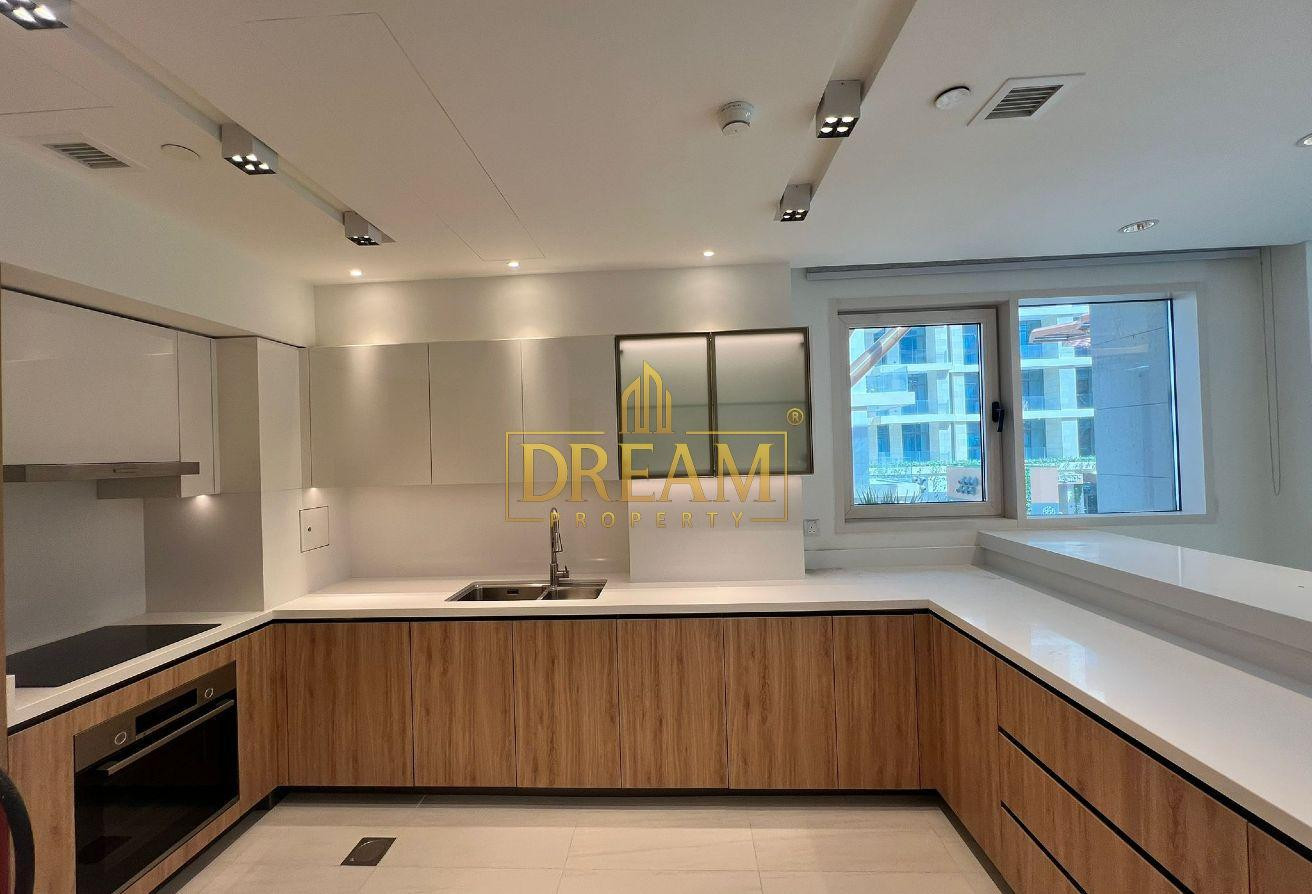 LUXURY ALL AROUND. NEW BIG SF 2+1BHK+BALCONY