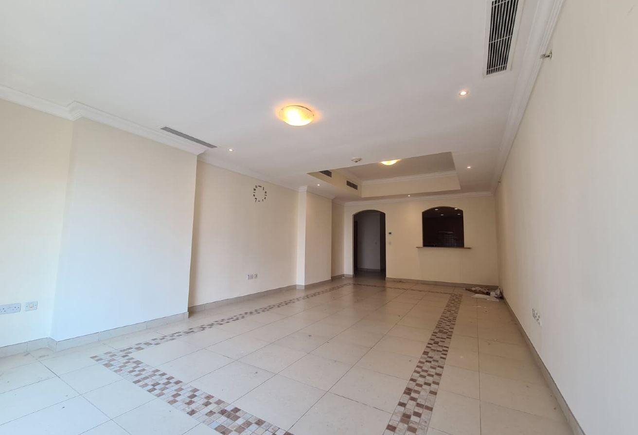 Hot Deal | Large 1 + Office | Prime Location - Apartment in West Porto Drive