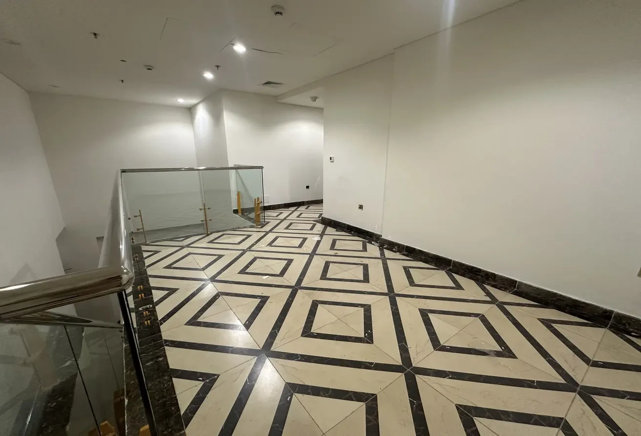 Spacious 3+Maid Duplex | 300 SQM | Backyard - Duplex in FOX HILLS A13