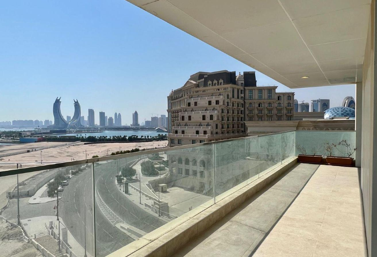 Full sea view / spacious balcony / 2 bedrooms