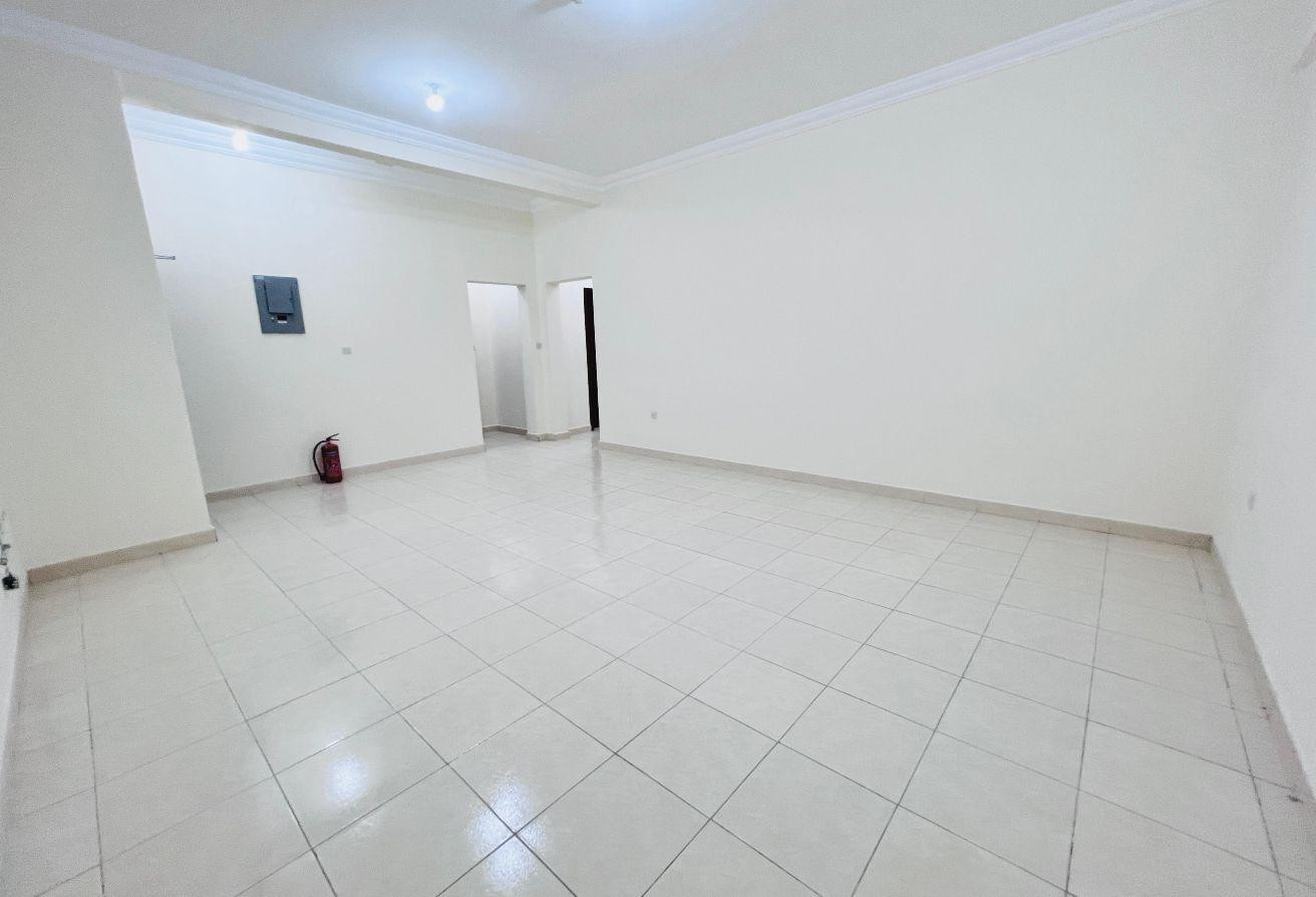 NO COMMISSION!!3BHK AVAILABLE IN MADINAT KHALIFA - Apartment in Madinat Khalifa Building 58