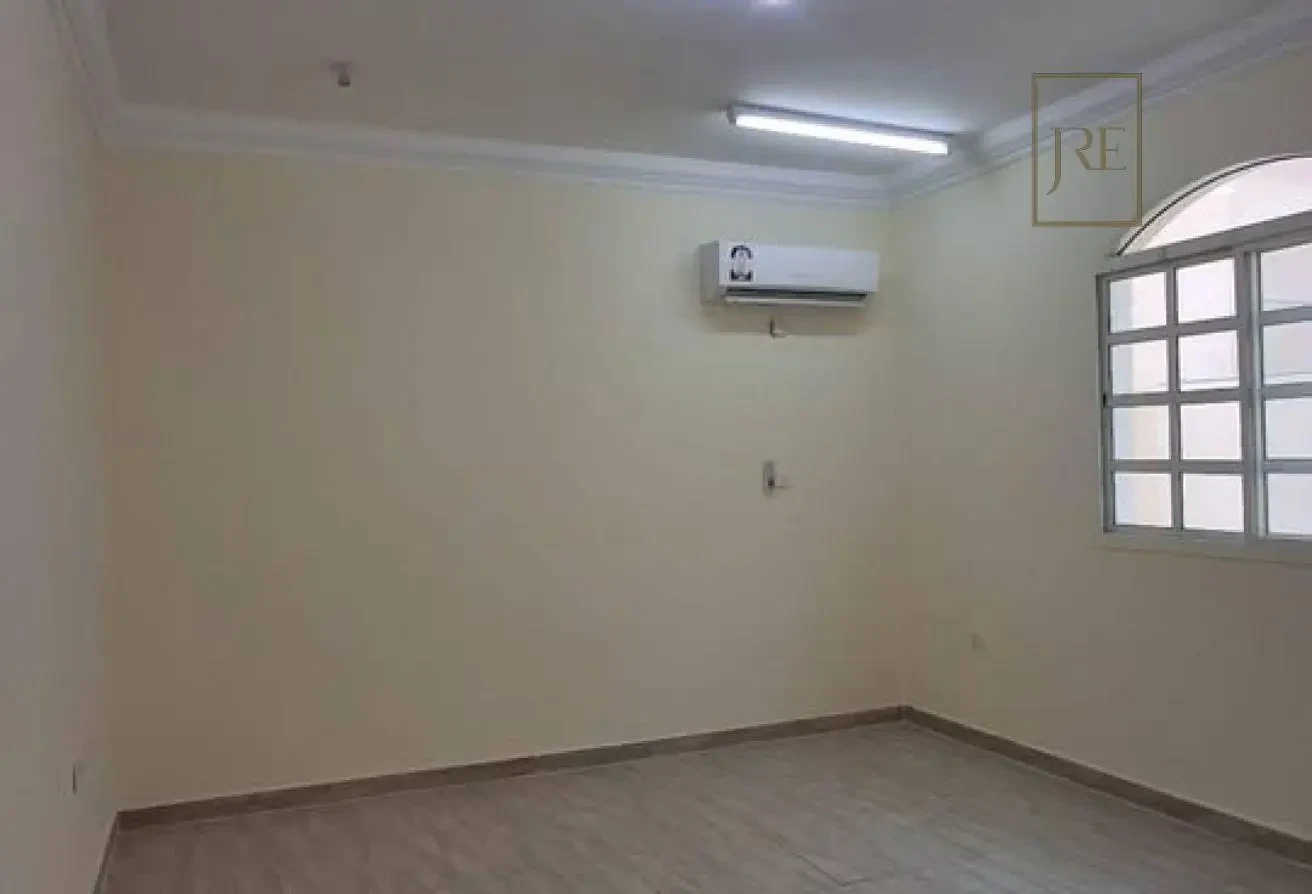 5 BHK Compound Villas Available | Ain Khalid - Villa in Ain Khaled