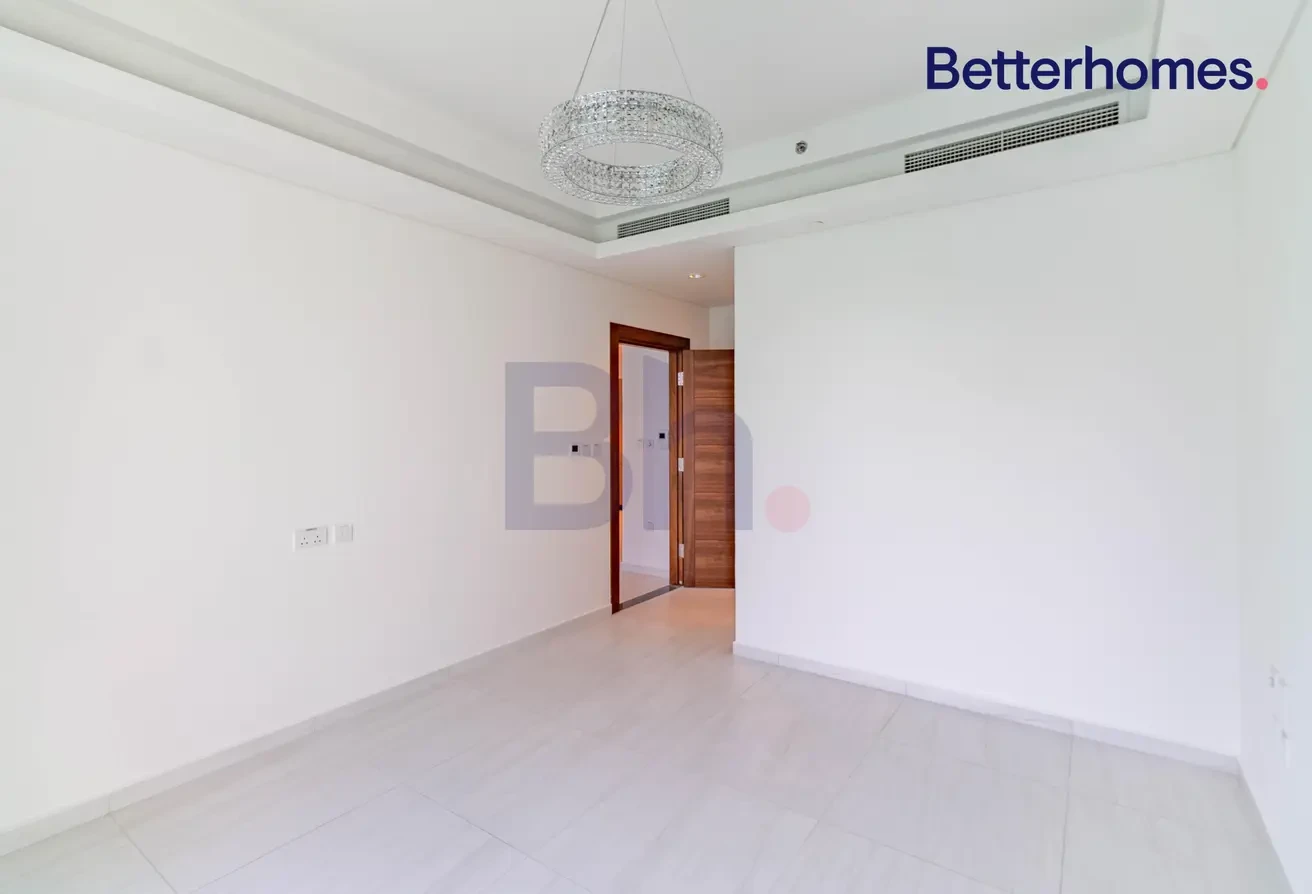 SPACIOUS | 1 BEDROOM | SEMI FURNISHED - Apartment in Doha