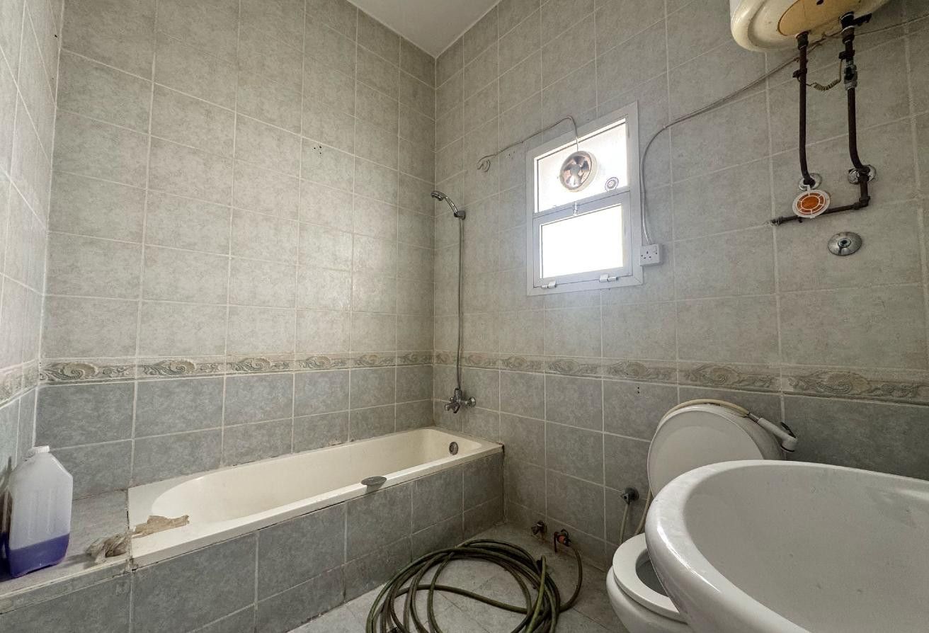 Compound Villa| 05 Bedrooms| Aziziya - Compound Villa in Al Azizia Street