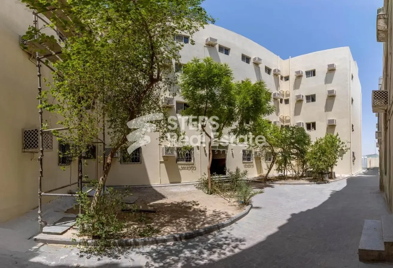 95 Labor Rooms with Ample Space in Industrial Area - Labor Camp in Industrial Area