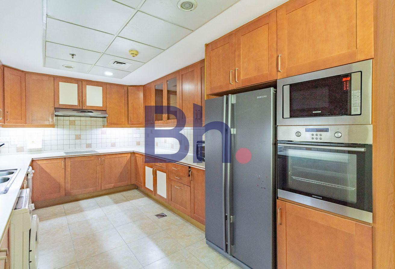 STRONG ROI | MODERN STYLE | PRIME LOCATION - Apartment in West Porto Drive