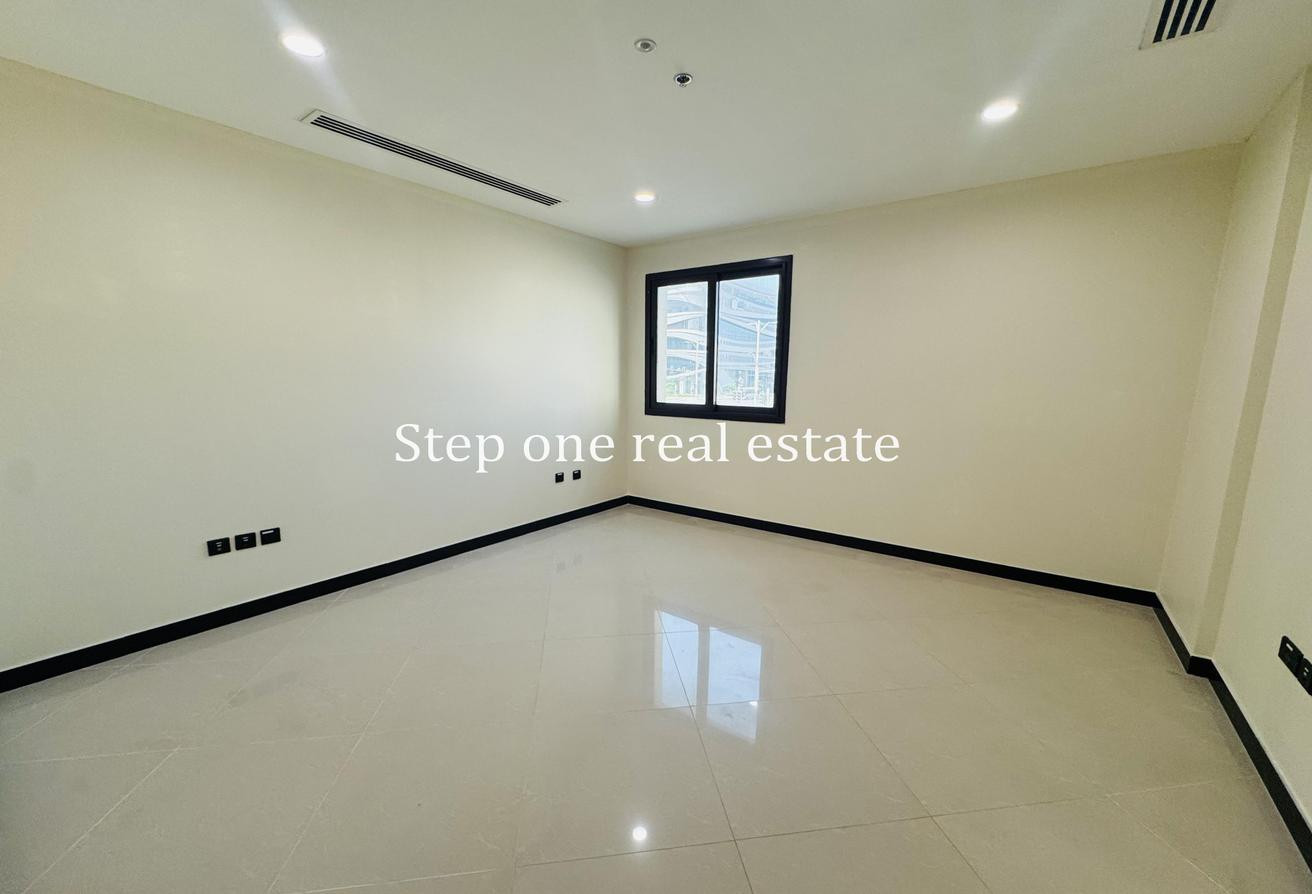 Amazing 1 Bedroom in Fox Hills | Bills Included