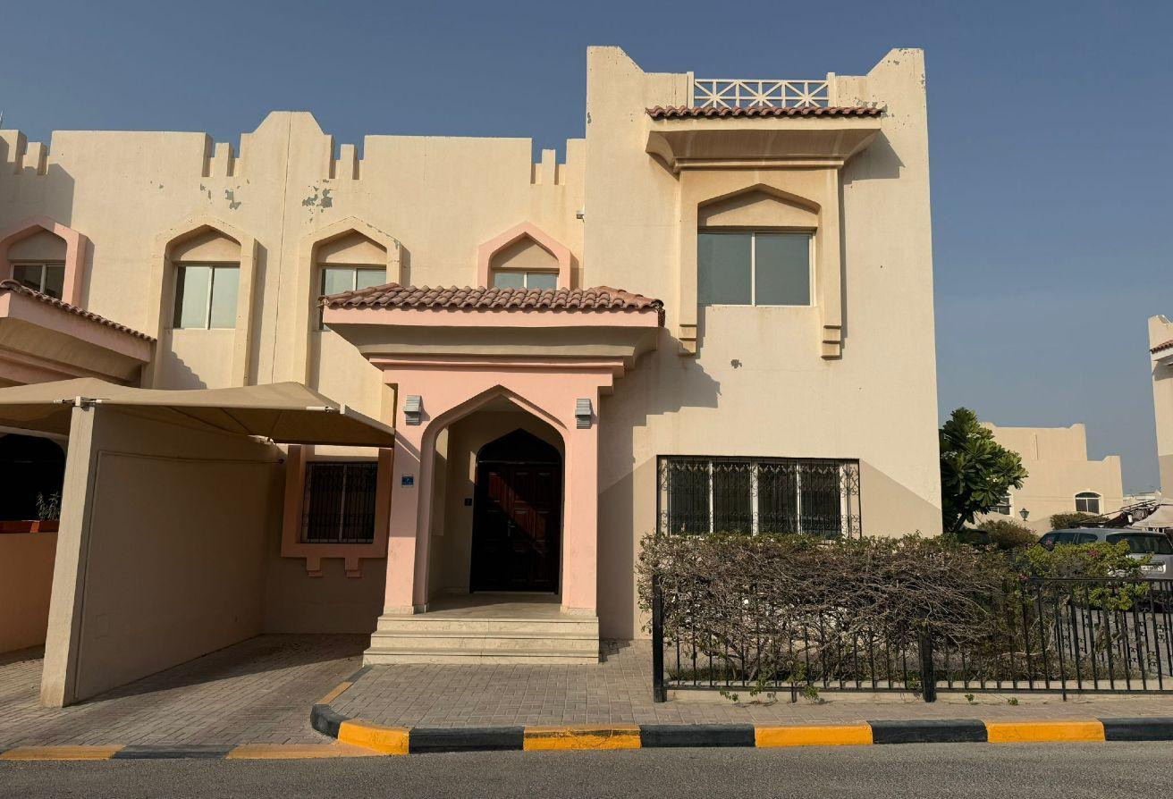 Affordable Luxury Spacious Compound Villa Duhail - Compound Villa in Street 871