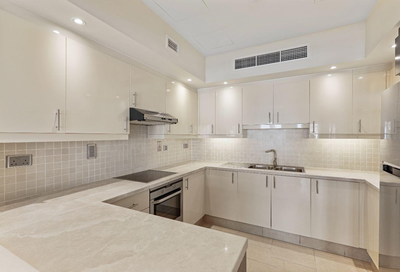 Canal View | SF-1BR with Balcony | Qanat Quartier - Apartment in Chateau