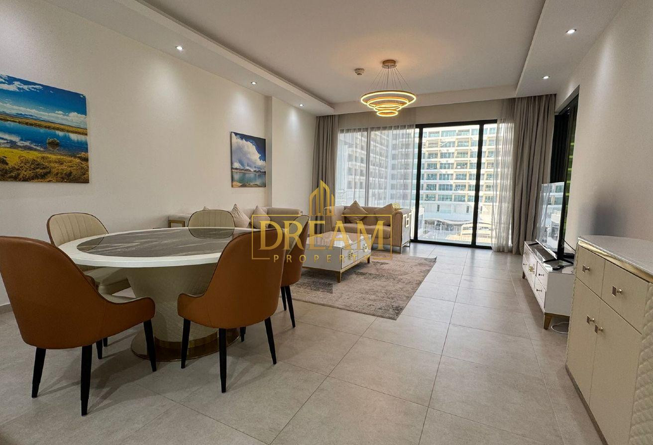 Premium 1BHK Apartment | Balcony with Sea View - Apartment in Marina District