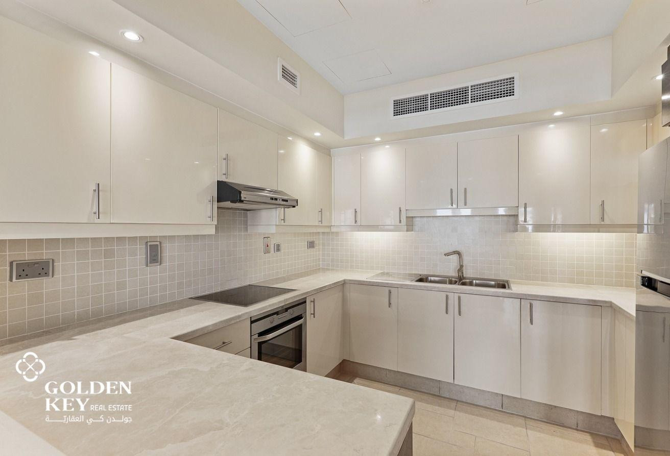 Open Layout | Semi-Furnished | 1BHK with Balcony - Apartment in Chateau