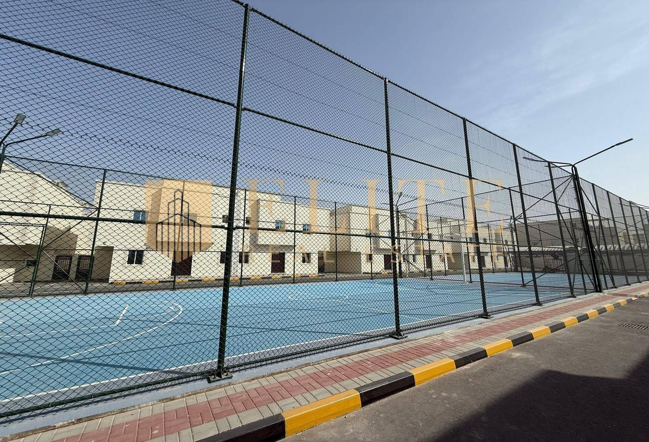 Spacious villa 6 Bedrooms Al Kheesa NO COMMISSION