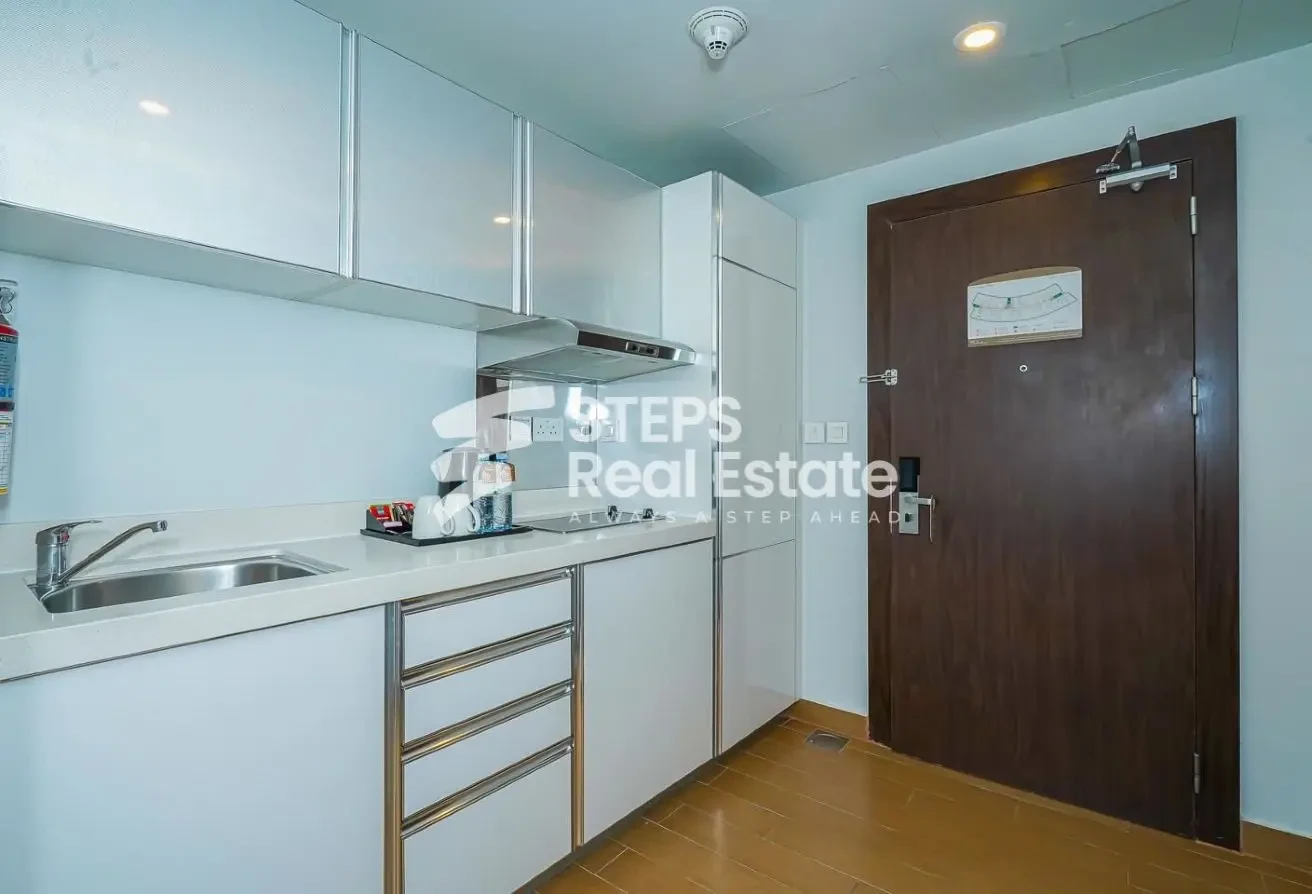 No Commission | Studio for Rent with 1 Month Free - Apartment in West Bay