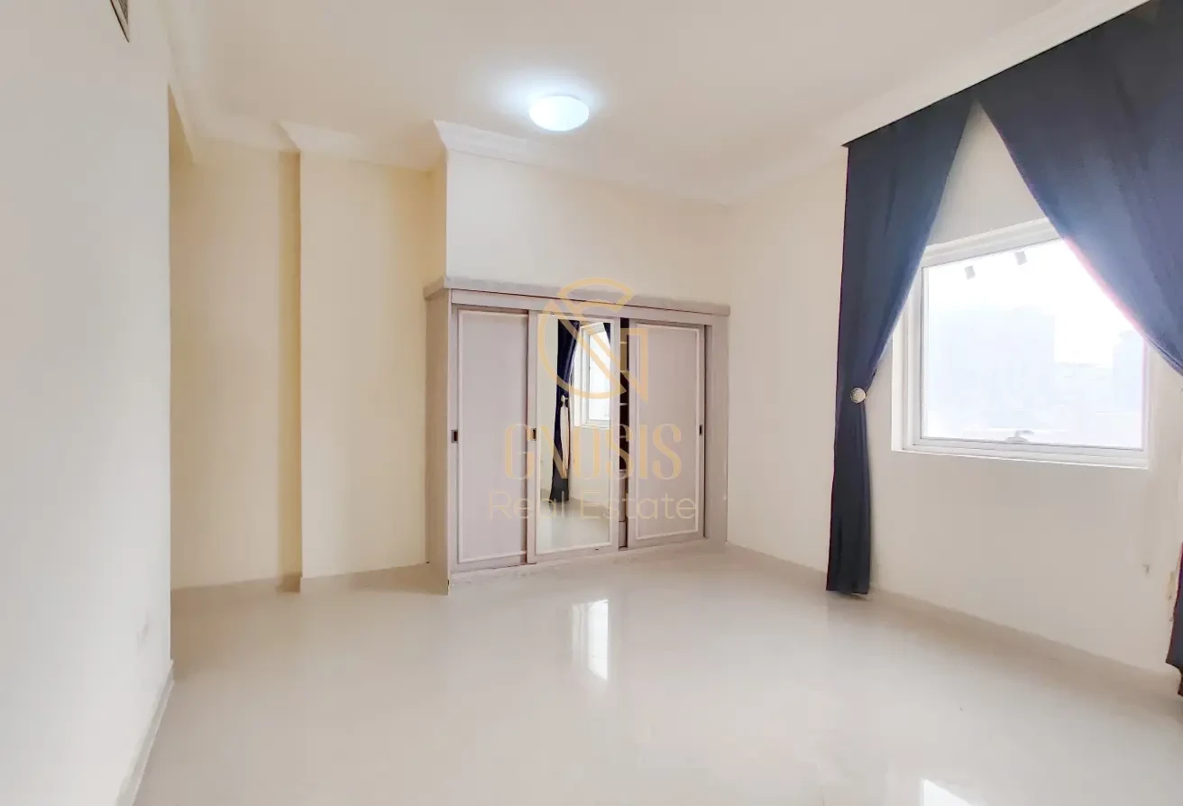 LUXURIOUS 3 BEDROOM U/F IN MUNTAZA WITH BILLS INCL - Apartment in Building 12