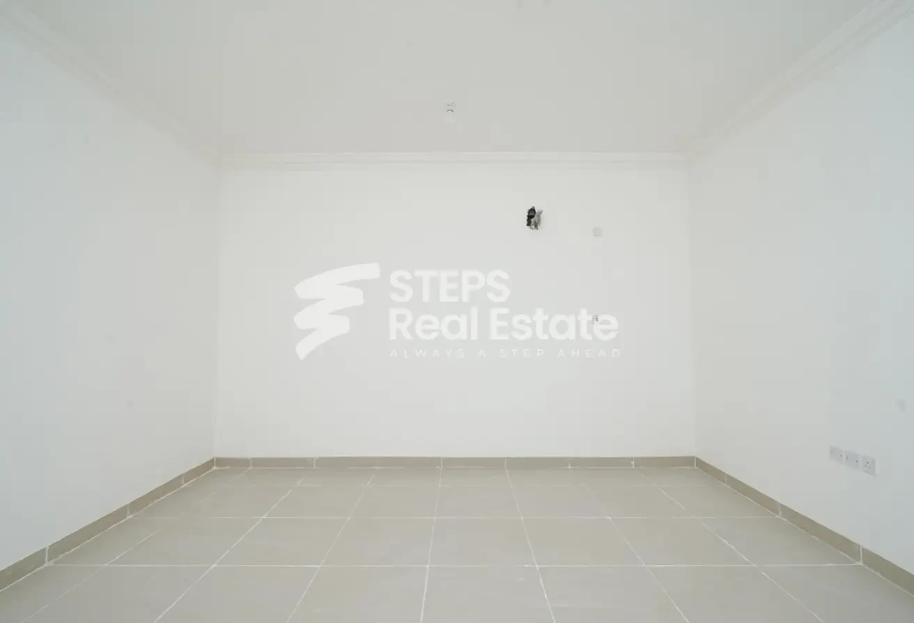 Spacious 7BHK Villa for Sale in Al Thumama - Villa in Al Hadara Street