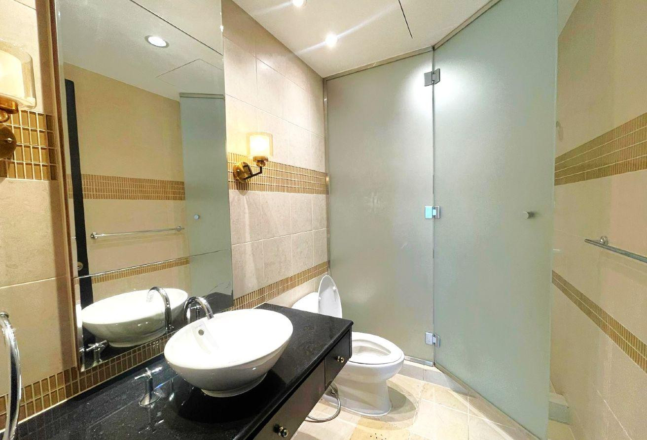 SPACIOUS 2 BEDROOMS SEMI FURNISHED | BIG BALCONY