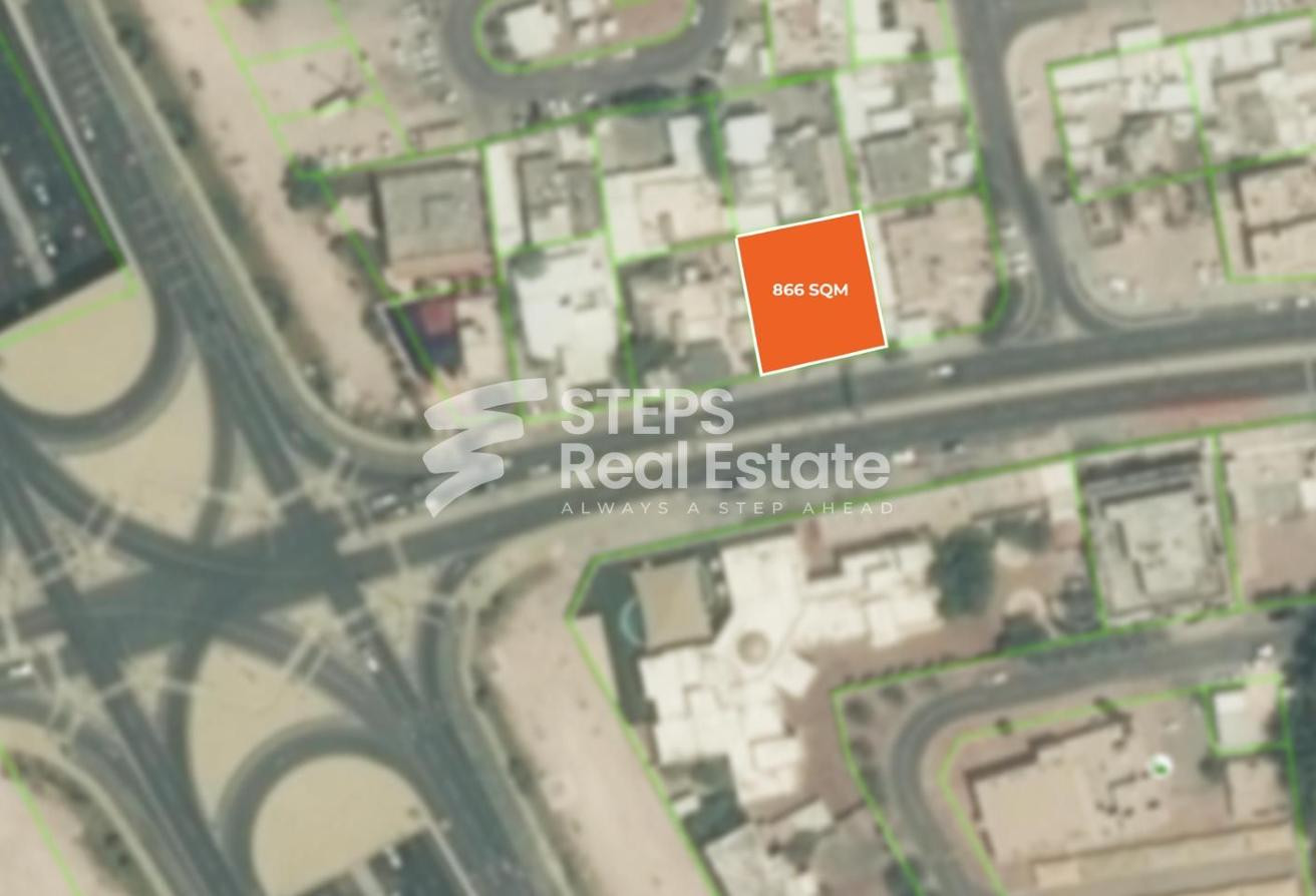Buildable Residential Land of Old House for Sale - Labor Camp in Al Luqta